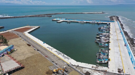 高市海洋局打造中芸新漁筏泊區 黃登福局長:可停泊90艘漁船