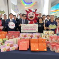 高雄大遠百攜手社會局仁愛之家 端午送愛暖人心