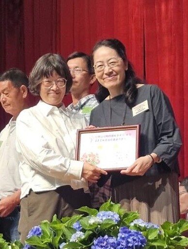 台糖蝴蝶蘭傲視群雄 連三年稱霸台北花市供應商