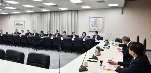 彰化縣補助款被刪減51.7億 王惠美赴行政院遞交訴願書