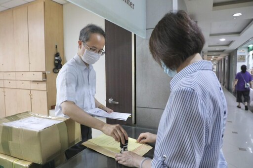 行政院濫刪台中補助款逾32億 台中市府遞交訴願書提出訴願