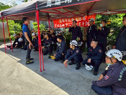 強化國道事故應變力 高市消防第四大隊辦理車禍救援常訓