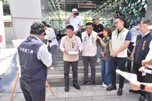 高雄中山東路30年未修 許智傑會勘爭取行人友善空間