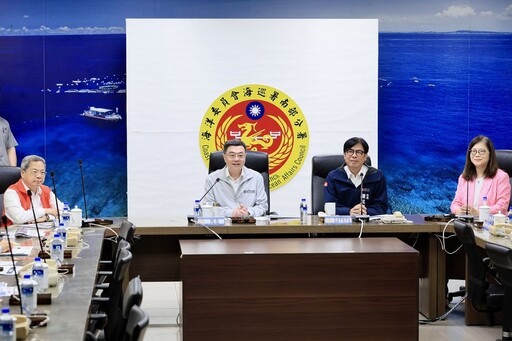 陪同卓揆視察興達港海巡基地工程 陳其邁感謝中央協助