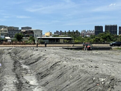 大寮區山仔頂大排旁3處農地 高市府稽查違法裁處900萬元