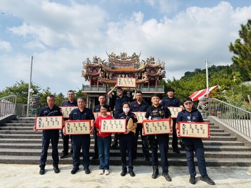 天聖宮攜手湖內分局 代送關懷物資送暖弱勢