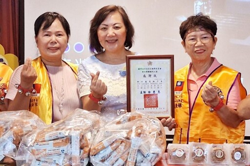 鳳鳳中秋送愛、共舞共榮歡唱 鳳凰獅子會傳遞祝福關懷新竹榮家長輩