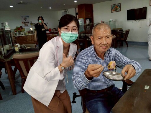 中埔榮榮光日照中心辦 中秋DIY薯薯起司夢幻球活動