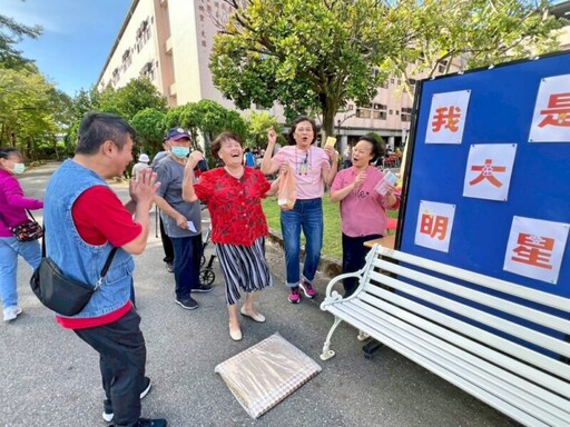 長幼共融、和樂融融 銘傳梅花社校友攜手八德榮家長輩益智闖關趣!