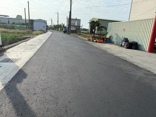 梓官信義路積水有解 水利局新設側溝強化排水系統完工