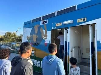 台中市民野餐日 環保局流廁車光電減碳、不插電也能用