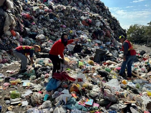 年節大掃除皮包當垃圾丟棄 中市清潔人員積極尋回