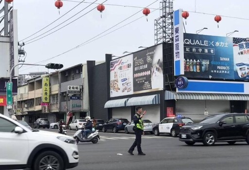 線路故障號誌停擺 南警迅反應即時疏處