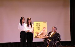 東海校友鐵肺會計師黃鴻隆 榮獲全球熱愛生命獎章