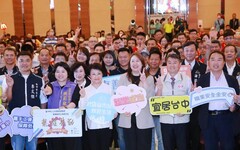 盧秀燕表揚129名模範勞工 感謝打拚共創宜居台中
