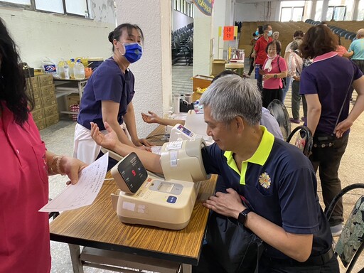 中彰榮家觀摩愛心義診 連結資源共享互惠