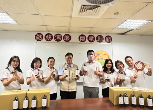 臺南市長黃偉哲感謝熱心企業捐贈盥洗用品