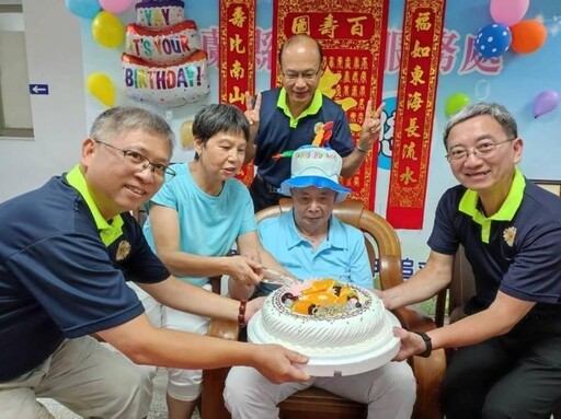 100歲榮民王少奎嵩壽 宜蘭榮服處溫馨慶生