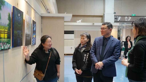 唐誼壓克力畫師生聯展 展現常民文化的簡樸之美