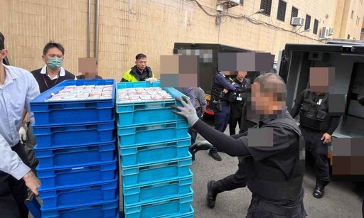 中部最大金額現鈔護送 警荷槍押送億元現鈔安全入庫