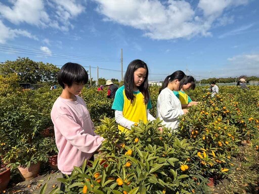 福德國小畢業生開學日實踐永續生活 用惜食桔醬實現圓夢助學計畫