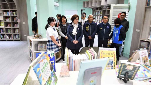 書福悅讀圖書館整建 彰化5所國中小聯合啟用