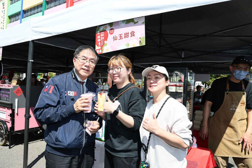 台灣最南邊的草莓產區 「粉紅泡泡季」夢幻登場