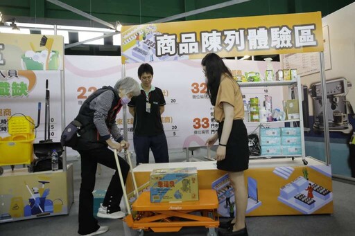 迎戰超高齡社會再現銀髮即戰力 中彰投分署首辦「尚勇2025中區45⁺就業博覽會」