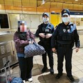 友託重要物品遺留車廂 相距10站捷警迅速尋回