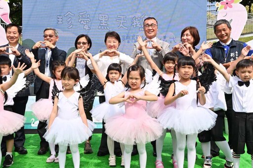 盧秀燕嫁女兒 歡送「鵝」子、女「鵝」 與北市府、北大與東大「結親家」