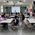 生涯試探結合母親節活動 福德國小點亮學子光明大未來