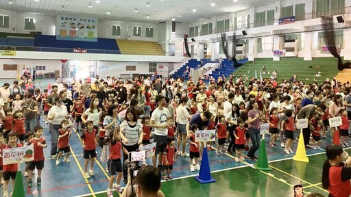 和美鎮立幼兒園親子嘉年華 小小奧運會熱鬧又溫馨