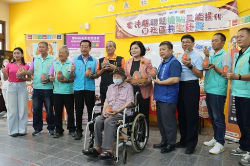 福滿瓜甜傳愛心 張麗善贈2.3萬瓜溫暖長青照護據點