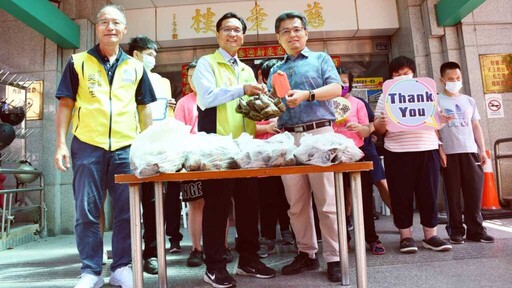 端午節關懷弱勢 彰化市長林世賢贈社福機構加菜金與肉粽