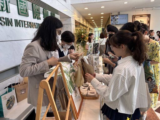 台灣首加入世界植物學藝術展 彰化成美藝廊同步全球展出