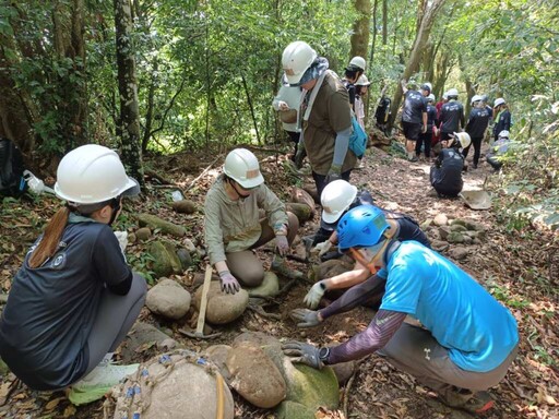 知名運動品牌公私協力 修繕大坑5-1號步道