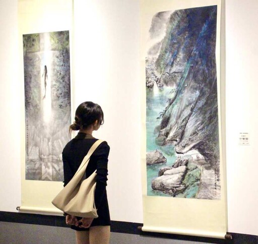 林清鏡水墨創作展 台中市港區藝術中心開展