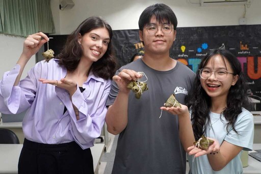 端午粽飄香 大葉大學企管系邀國際生體驗台灣文化