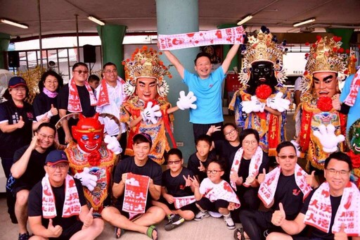 全台首見Q版神將龍舟競賽 桃園龍潭大池端午龍舟賽融合百年信仰文化