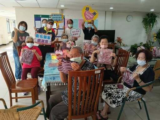 慶福基金會捐贈涼感衣 彰化榮家長輩涼感一夏