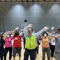 澎湖三代同堂運動趣 陳光復與大小朋友動起來促進健康