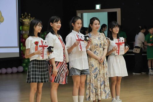 基隆成功國小活動中心啟用 畢業生在嶄新空間寫下青春篇章