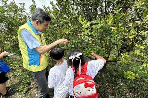 彰化家扶永久認養人聯誼會暖陪伴 58名家扶親子出遊放鬆