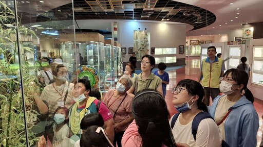 彰化家扶永久認養人聯誼會暖陪伴 58名家扶親子出遊放鬆