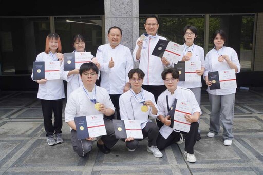 大葉大學餐旅系、烘焙學程 首爾廚藝挑戰賽奪金