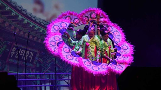 「望僕號」海上移動書展船再訪澎湖 國際文化表演魅力四射
