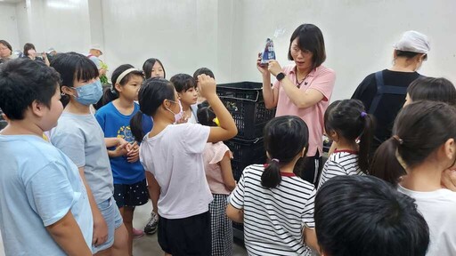 福德國小夏日樂學走出教室 農場「玩」出英語力及環境教育素養