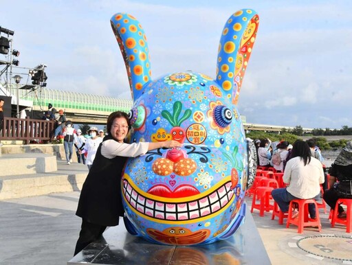 《潮芳苑|看見灘地藝術季》 芳苑鄉漁民廣場旁潮間帶熱鬧登場
