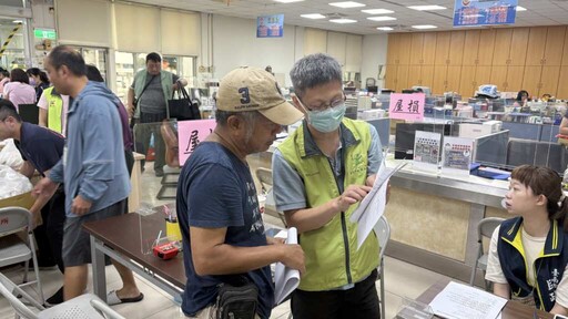 第一線災後復原公務員忙翻 ! 黃偉哲:加班費全數核給