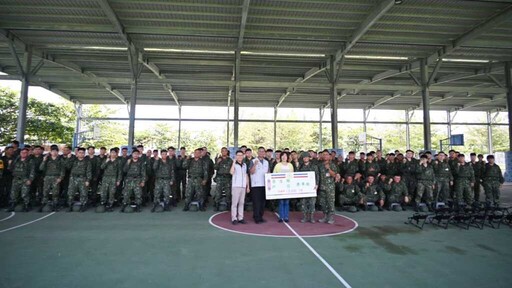 關懷後備軍人教召訓練 臺東縣長饒慶鈴太平營區勞軍